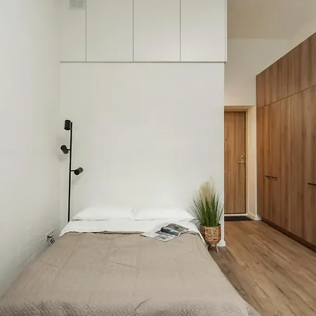 Apartment Air 212